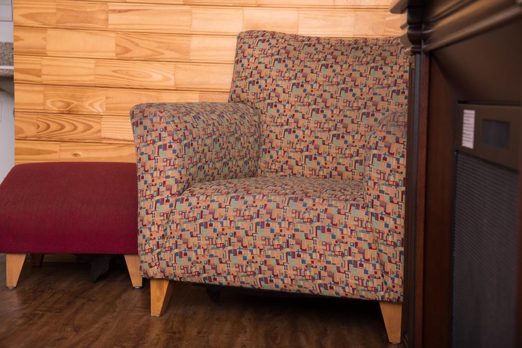 Yosemite Gold Country Lodge คอลเทอร์วิลล์ ภายนอก รูปภาพ