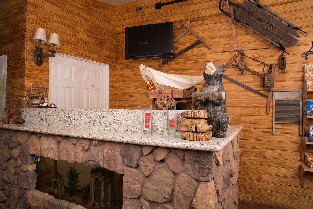 Yosemite Gold Country Lodge คอลเทอร์วิลล์ ภายนอก รูปภาพ