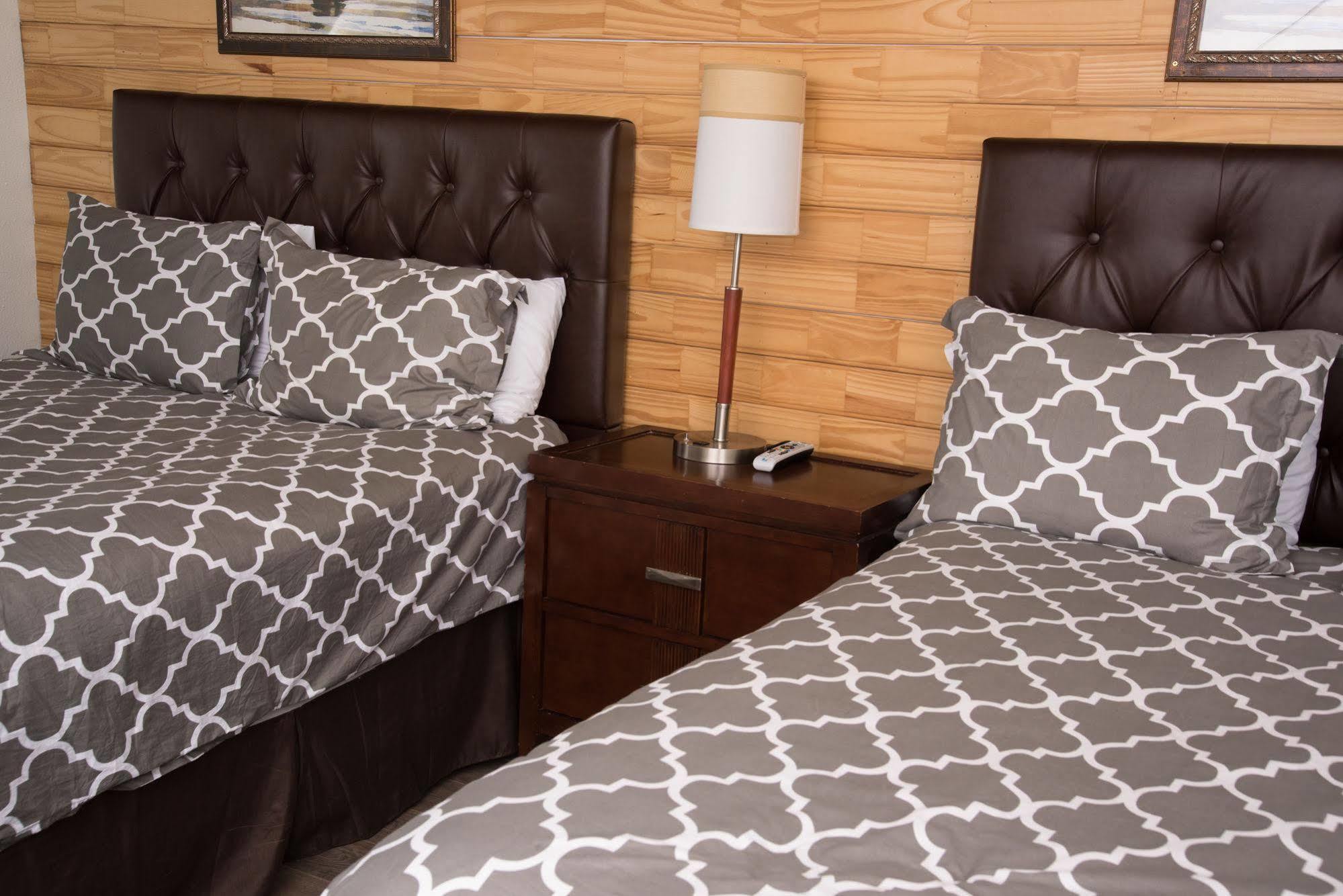 Yosemite Gold Country Lodge คอลเทอร์วิลล์ ภายนอก รูปภาพ