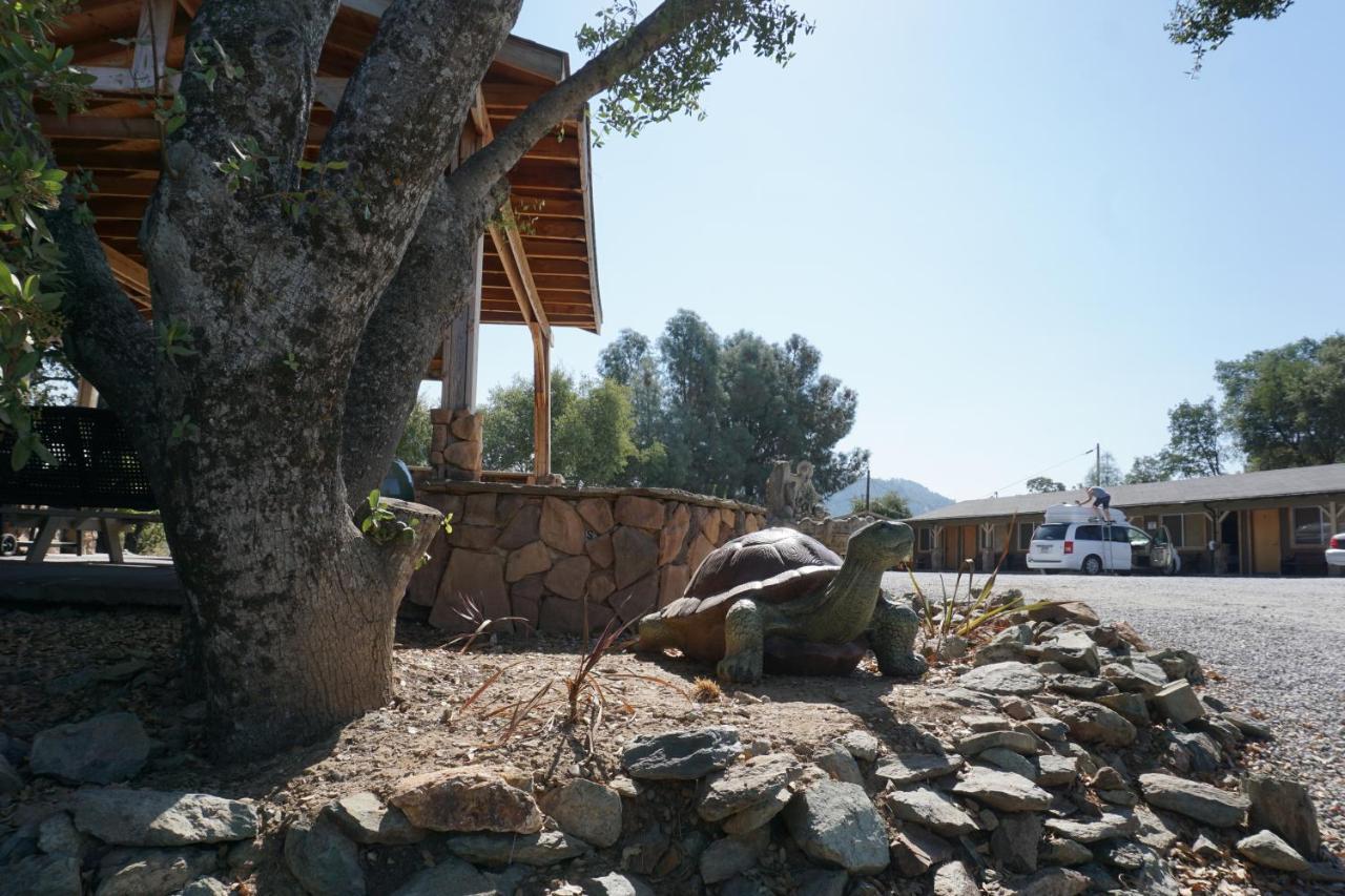 Yosemite Gold Country Lodge คอลเทอร์วิลล์ ภายนอก รูปภาพ