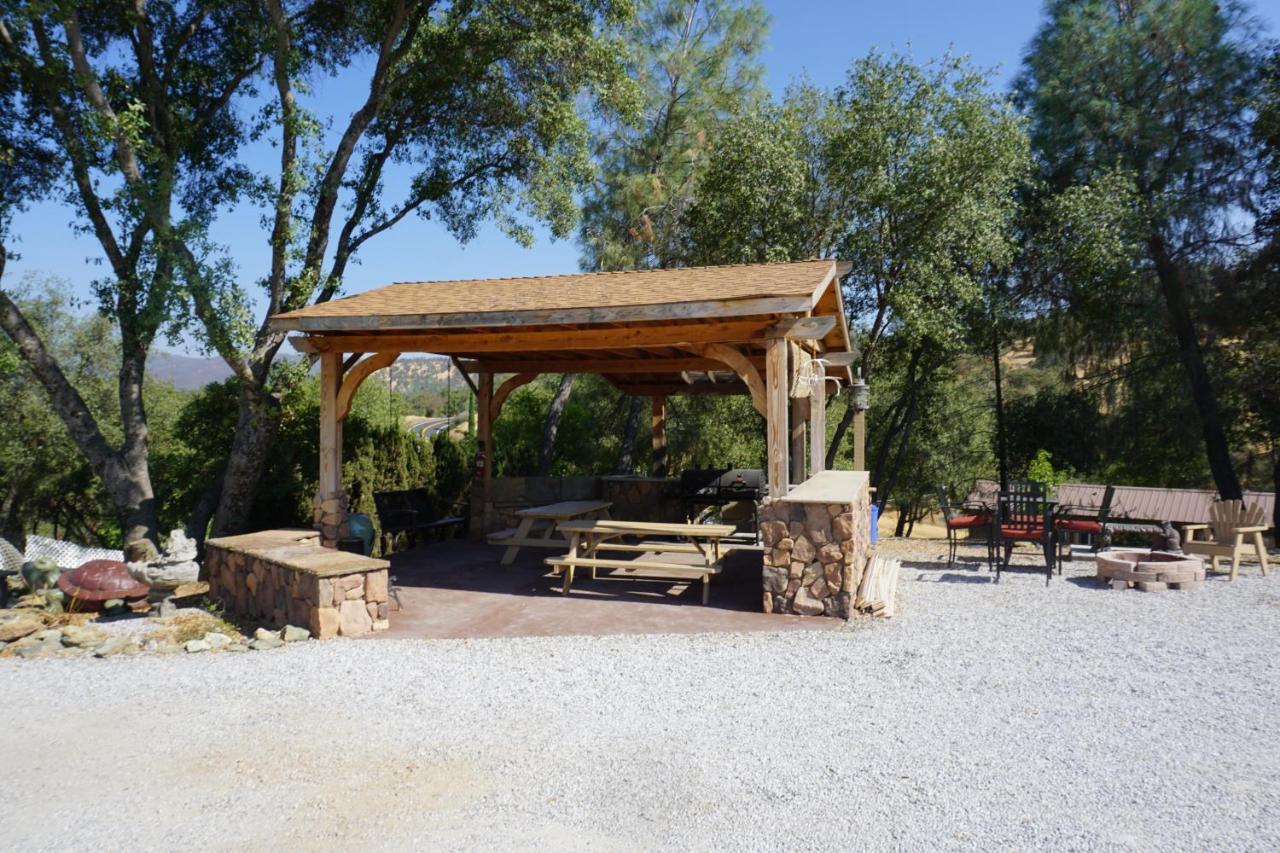 Yosemite Gold Country Lodge คอลเทอร์วิลล์ ภายนอก รูปภาพ